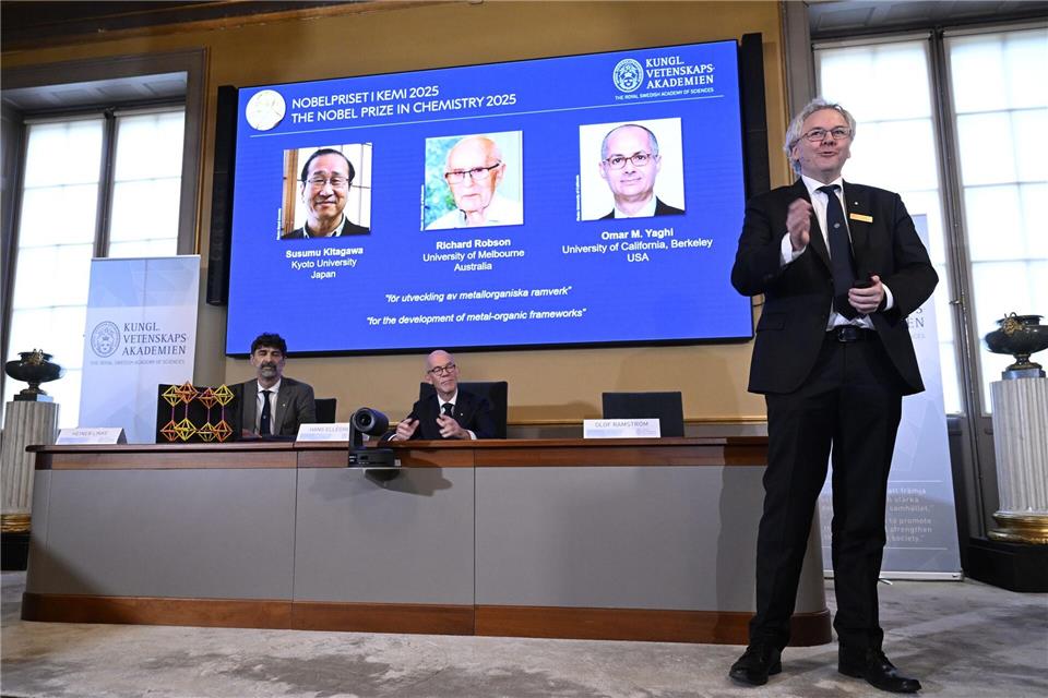 Mit ihrer Forscher legten die Chemiker die Basis für viele mögliche Problemlösungen. Fredrik Sandberg/TT News Agency/AP/dpa