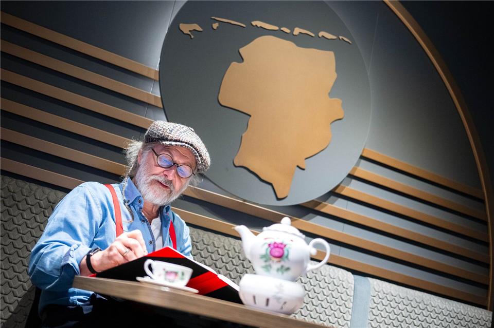 Mit seinen Ostfriesenkrimis erreicht Bestsellerautor Klaus-Peter Wolf ein Millionenpublikum. (Archivbild)Sina Schuldt/dpa