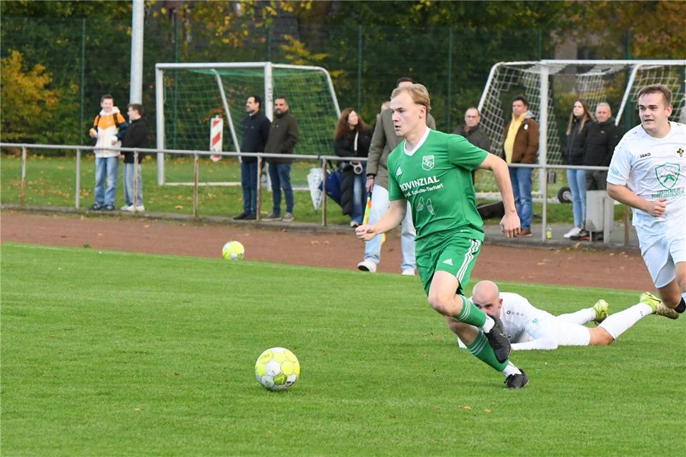 Mit seinen zwei Treffern avancierte Alexander Hölling beim Raesfelder 3:2-Erfolg in Epe zum Matchinner.