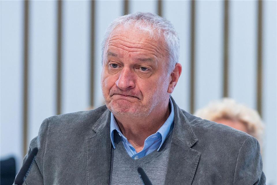 Mit seiner langjährigen politischen Erfahrung aus Bundestag und Landtag soll Harald Terpe als Fraktionsvize künftig wieder Ruhe in die gespaltene Grünen-Landtagsfraktion von Mecklenburg-Vorpommern bringen. (Archivbild) Jens Büttner/dpa
