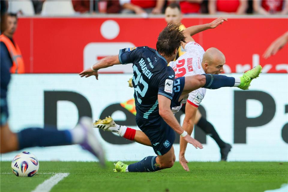 Mit vollem Einsatz: Sigurd Haugen. (Archivbild)Christoph Reichwein/dpa