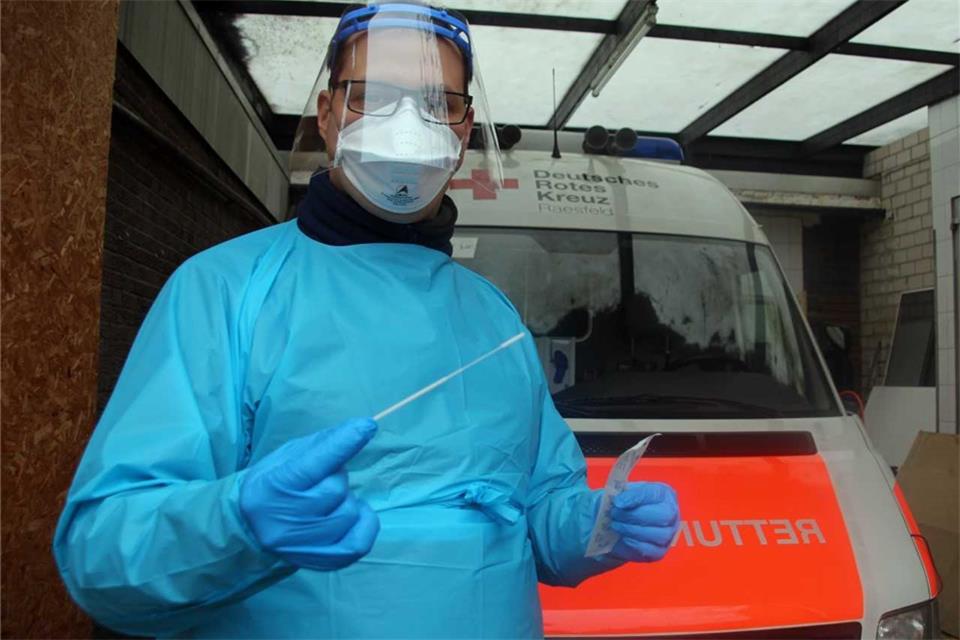 Mitarbeiter des DRK haben die Schnelltests vorgenommen.