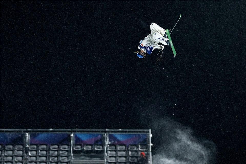 Mitfavoritin Eileen Gu möchte in der Halfpipe die nächste Medaille holen.Wang Peng/XinHua/dpa