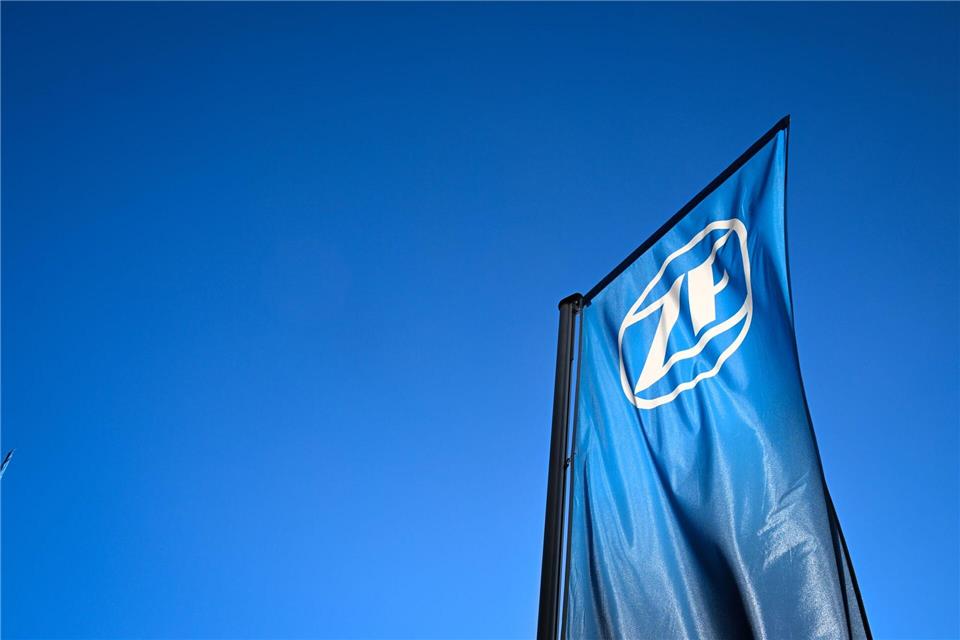 IG Metall: Mitglieder befürworten Sparkurs bei ZF-Sparte Mitglieder der IG Metall unterstützen den Sparkurs bei ZF-Antriebssparte. (Archivbild) Felix Kästle/dpa