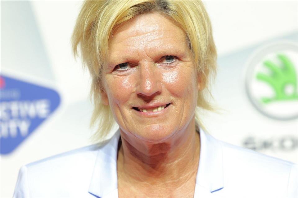 Moderatorin Claudia Neumann muss regelmäßig sexistische Kommentare aushalten. (Archivbild)Christian Charisius/dpa