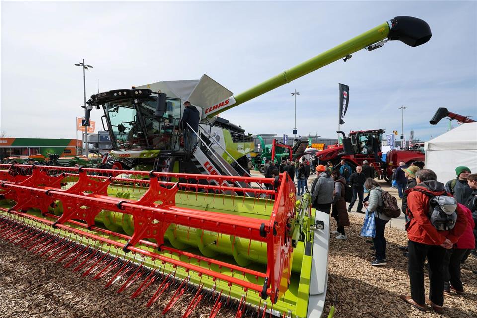 Moderne Landtechnik auf der Agra: Die Messe zeigt aktuelle Entwicklungen der Agrarwirtschaft.Jan Woitas/dpa