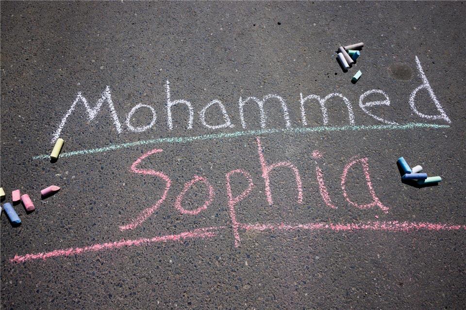 Mohammed und Sophia führen weiter das Namensranking für Babys in Berlin an. (Symbolbild)Lando Hass/dpa