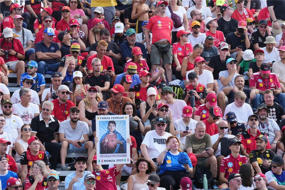 Monza ist immer ein Fest für die Tifosi.Antonio Calanni/AP/dpa