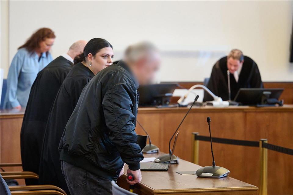 Mord vor 38 Jahren: Der Angeklagte bestreitet die TatBernd Thissen/dpa