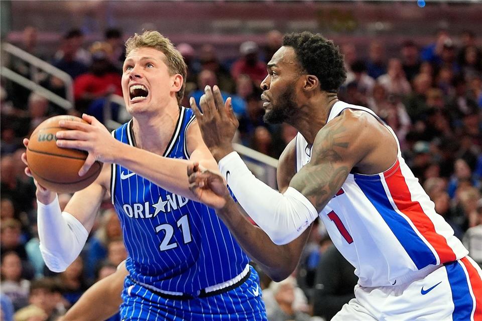Moritz Wagner (l.) holte das Beste aus seinen wenigen Minuten Spielzeit heraus.John Raoux/AP/dpa