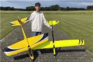 das-modellfliegen-liegt-in-der-familie-des-raesfelders-morten-katemann
