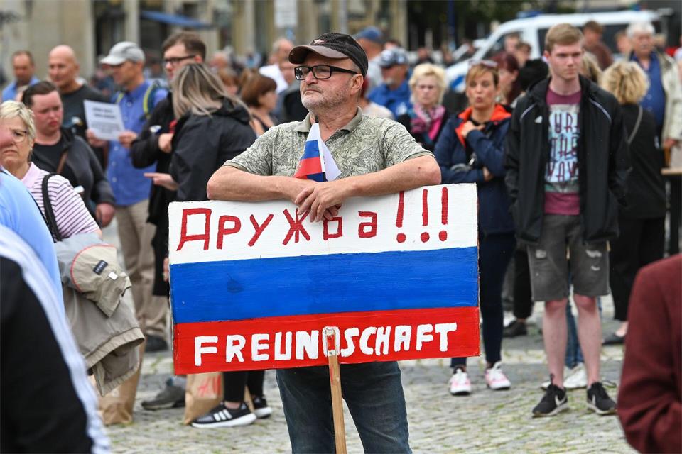 Moskau und Kiew schauen mit unterschiedlichen Erwartungen auf einen möglichen Wahlsieg der AfD in Sachsen-Anhalt an diesem Sonntag. (Archivbild)Heiko Rebsch/dpa