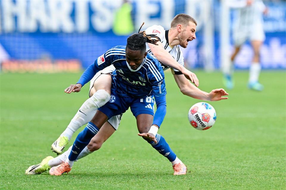 Moussa Ndiaye wechselt zu Werder Bremen. (Archivbild)Uwe Anspach/dpa