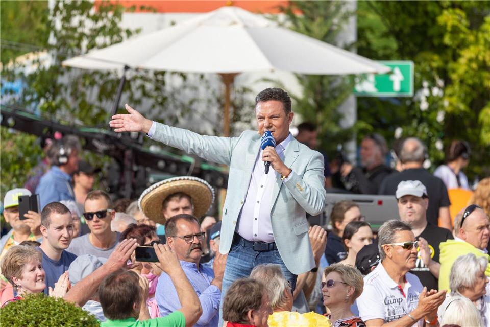 Mross will bei der nächsten Sendung „etwas sagen“. (Archivbild)Philipp von Ditfurth/dpa