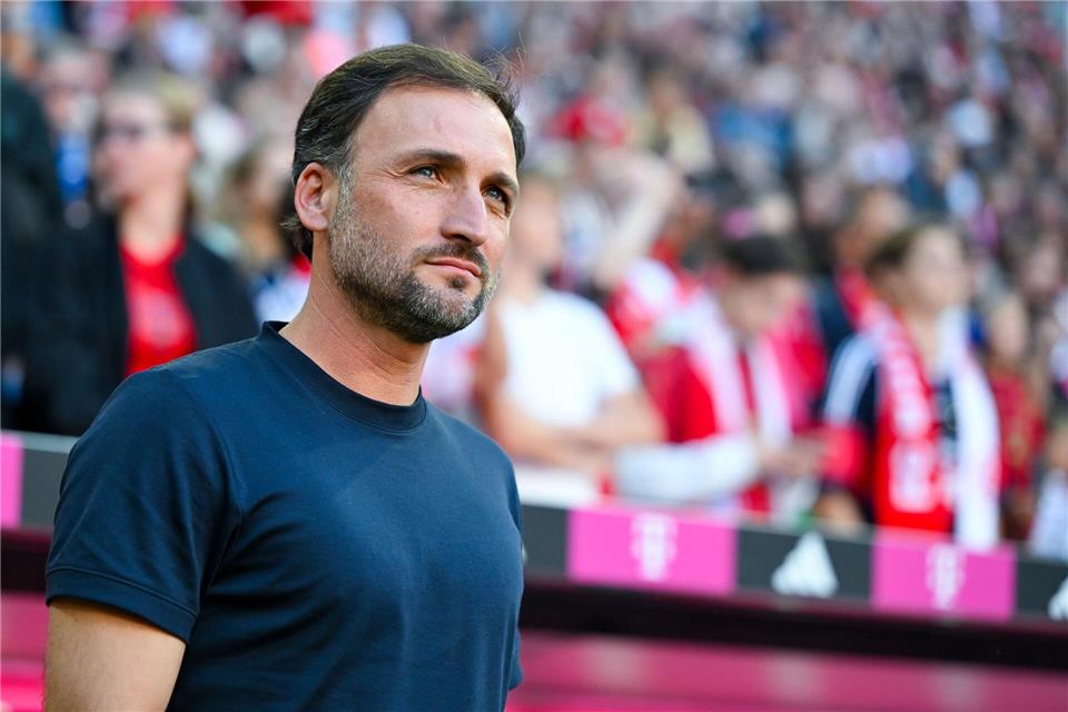 Bayern siegt gegen Bayer dank Doppelschlag vor Rekordkulisse Münchens neuer Trainer José Barcala gab sein Heim-Debüt.Sven Hoppe/dpa