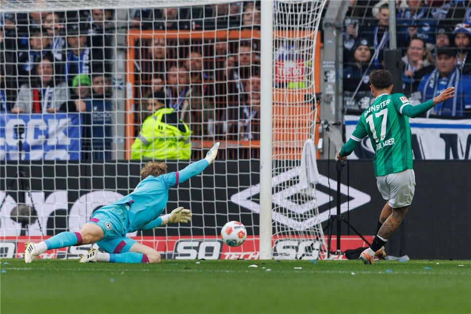 Münster schaffte den Ausgleich durch Batista Meier.Friso Gentsch/dpa