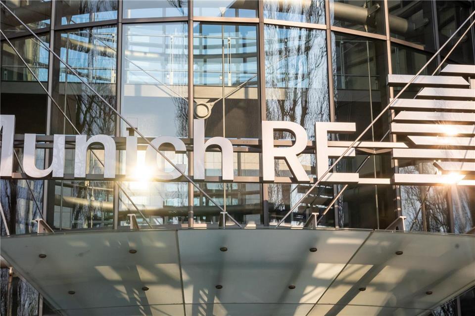 Munich Re fährt Rekordgewinn ein (Archivbild).Peter Kneffel/dpa