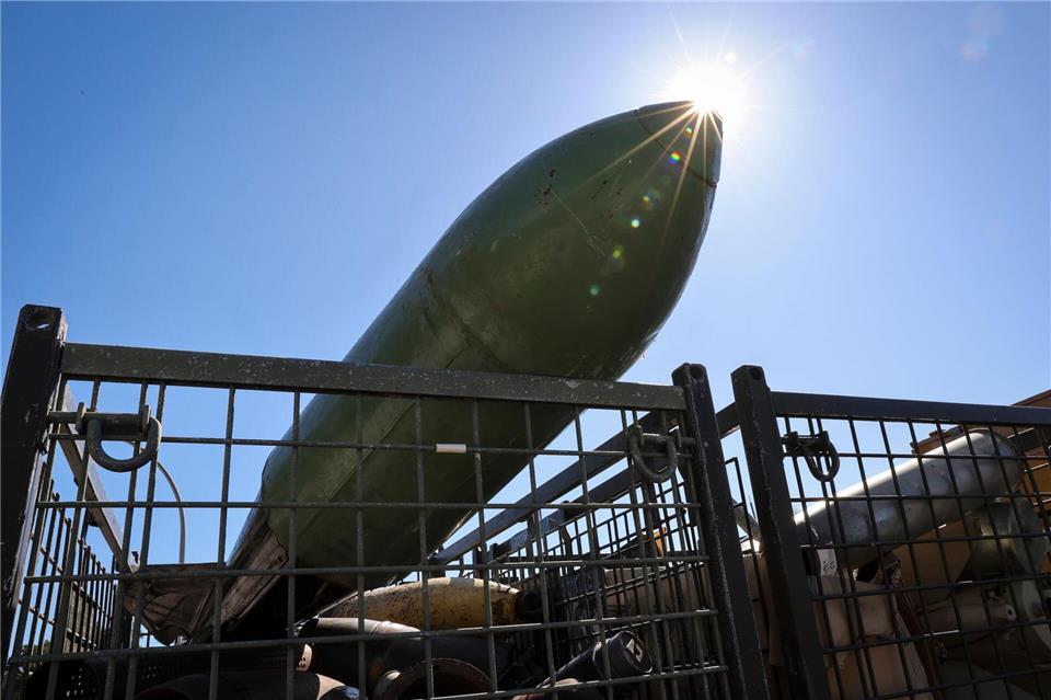 Munition auf dem Boden von Nord- und Ostsee ist ein Problem für die Umwelt. (Symbolbild)Christian Charisius/dpa