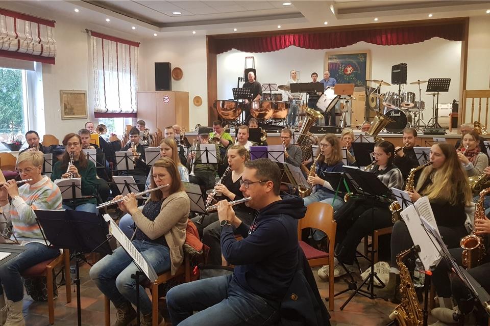 Musiker an ihrem Probenwochenende im PGZ Burlo. 