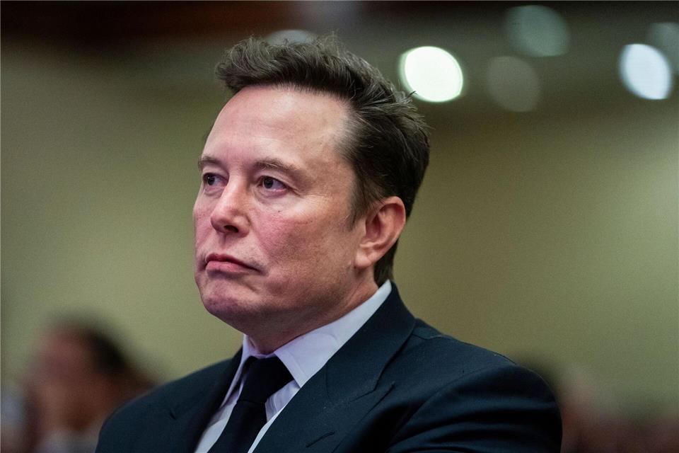 Musk soll Twitter-Aktionären nach Berechnungen der SEC gut 150 Millionen Dollar zu wenig bezahlt haben. (Archivbild)Allison Robbert/AFP Pool via AP/dpa