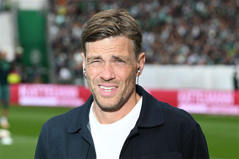 Muss einen neuen Kaderplaner suchen: Werder Bremens Sportchef Clemens Fritz. (Archivbild) Carmen Jaspersen/dpa