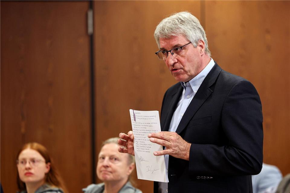 Muss sich mit einer Klage auseinandersetzen: DVMF-Vizepräsident Jan Langrehr. (Archivbild)Hannes P. Albert/dpa