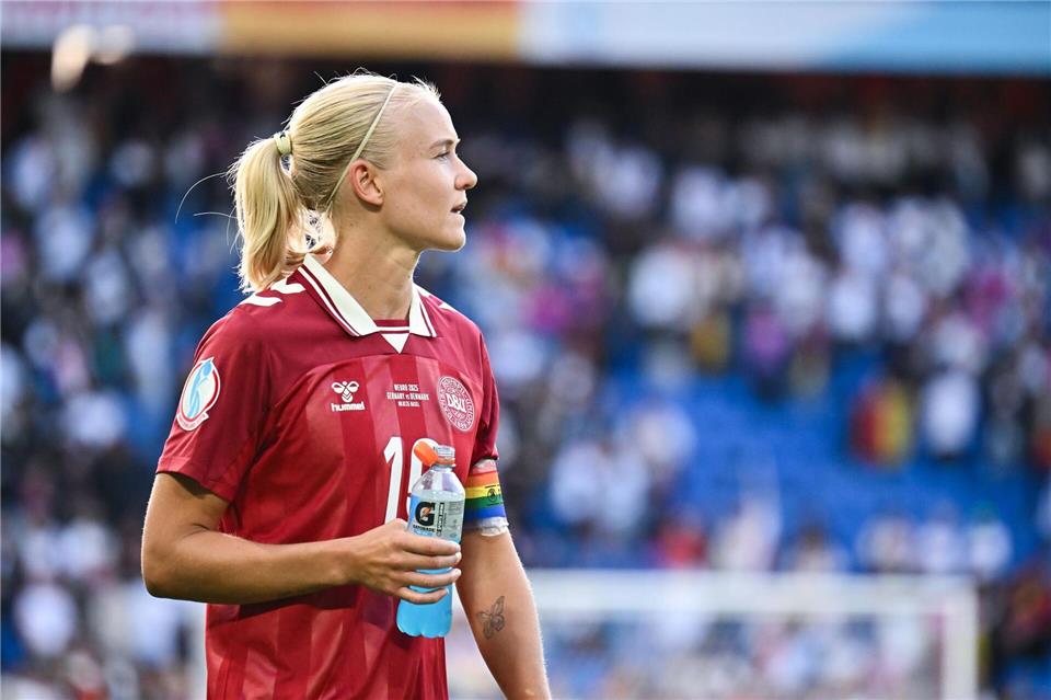 Muss verletzt pausieren: Pernille Harder.Sebastian Christoph Gollnow/dpa