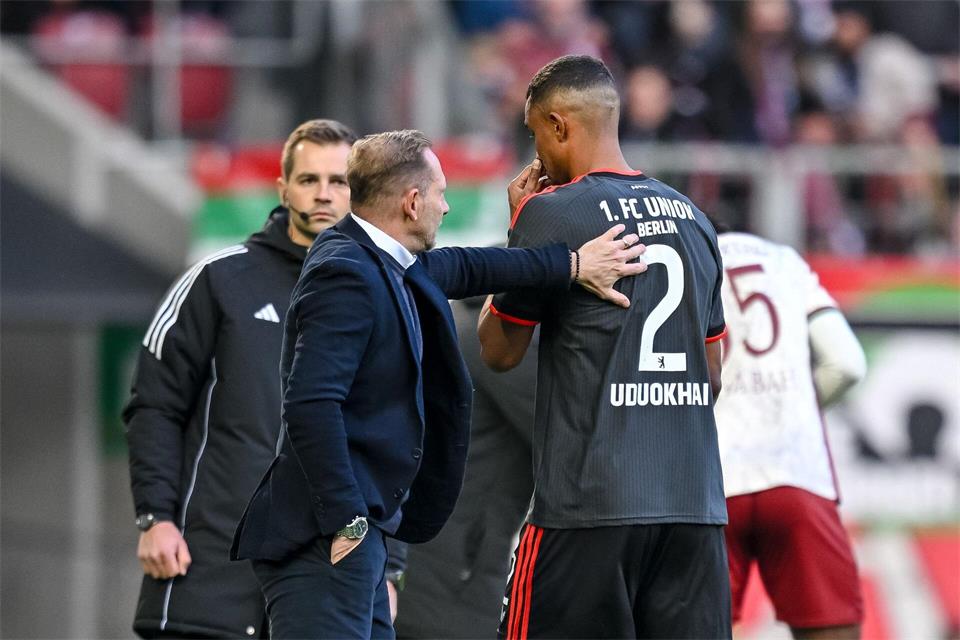 Musste früh mit Rot vom Platz: Felix UduokhaiHarry Langer/dpa