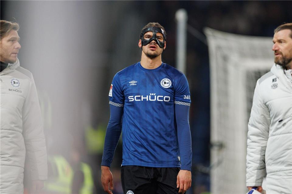 Musste verletzt vom Feld: Joel Felix. (Archivbild) Friso Gentsch/dpa