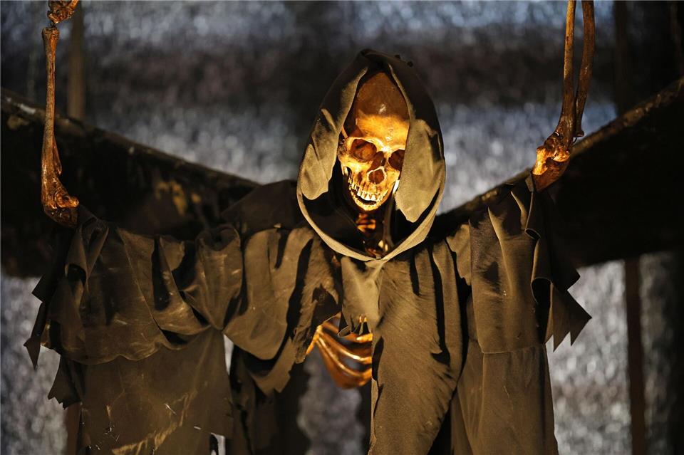 Mystische Gestalten werden im Museum Obscurum in Thale gezeigt.Matthias Bein/dpa