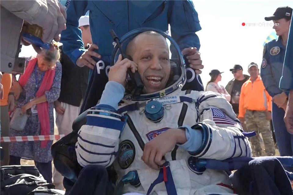 NASA-Astronaut Christopher Williams kurz nach der LandungUncredited/Roscosmos space corporation/AP/dpa