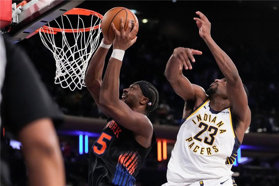 NBA-Champion Ariel Hukporti wechselt von den Knicks nach Philadelphia. (Archivbild)Yuki Iwamura/AP/dpa