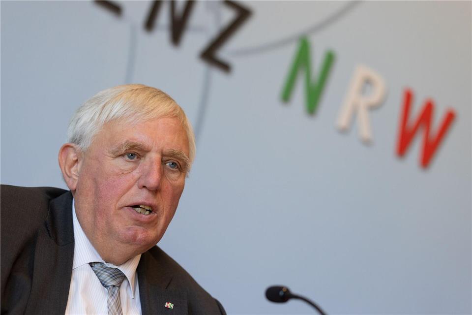 NRW-Gesundheitsminister Karl-Josef Laumann (CDU) setzt auf ein „bunteres Bild“ an Pflegeformen der Zukunft.Rolf Vennenbernd/dpa