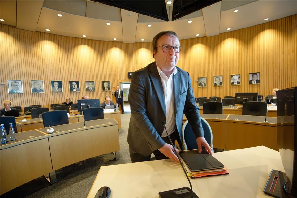 NRW-Verkehrsminister Oliver Krischer (Grüne) kommt in den Untersuchungsausschuss „Brückendesaster“. (Archivbild) Henning Kaiser/dpa