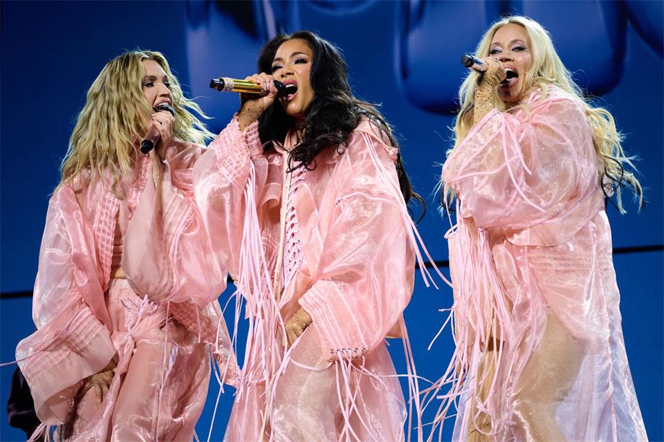 Nach 17 Jahren wieder einmal in München: Die US-Popband Pussycat Dolls hat 8.500 Fans zum Jubeln gebracht.Sven Hoppe/dpa