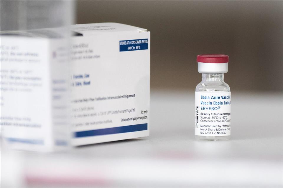 Behörden im Kongo: Ebola-Ausbruch mit 15 Toten Nach Angaben der WHO sind im Land 2.000 Dosen des Ebola-Impfstoff Ervebo vorrätig. (Archivbild)Julian Stratenschulte/dpa