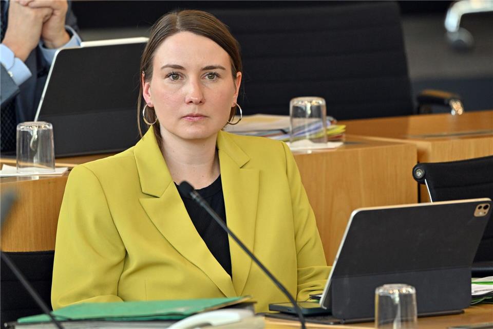 Nach Auffassung von Thüringens Sozialministerin Katharina Schenk (SPD) stärken die Renten-Reformpläne die ostdeutschen Beschäftigten. (Archivbild) Martin Schutt/dpa