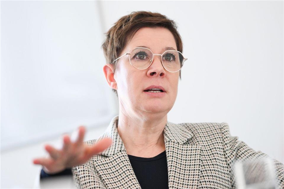 Nach Aussage Kirstin Zeidlers, Leiterin der Unfallforschung der Versicherer (UDV) im Gesamtverband der Deutschen Versicherungswirtschaft (GDV), steigt das Unfallrisiko deutlich ab einem Alter von 75 Jahren. (Archivbild)Jens Kalaene/dpa