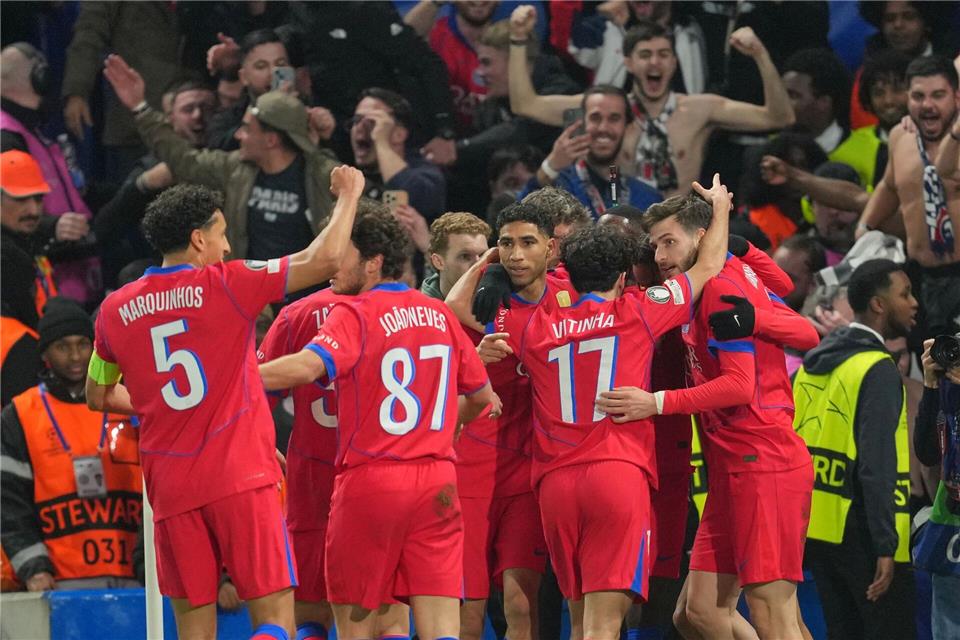 Nach Bradley Barcolas Tor zum 2:0 hatte PSG das Weiterkommen in der Tasche.Kin Cheung/AP/dpa