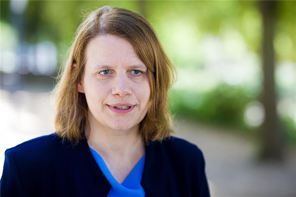 Nach Einschätzung von Kultusministerin Julia Willie Hamburg gibt es in Niedersachsen genug Betreuungsangebote für Grundschulkinder. (Archivbild)Moritz Frankenberg/dpa