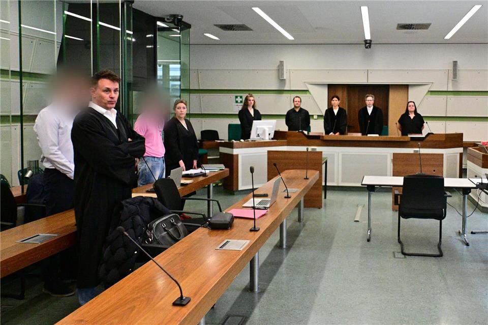 Nach Gewalt gegen einen jungen Soldaten in einer Kaserne in Berlin sind drei seiner damaligen Kameraden verurteilt worden. (Archivbild)Sebastian Gollnow/dpa