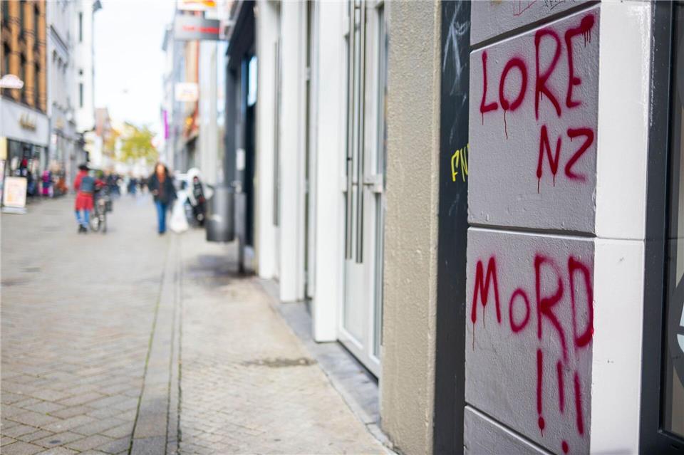 Nach Lorenz‘ Tod gingen bundesweit Tausende Menschen auf die Straße, um gegen Polizeigewalt zu demonstrieren. (Archivbild)Sina Schuldt/dpa
