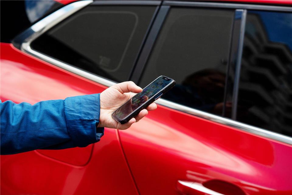 Nach Unfall: Wer auf eigene Faust einen Mietwagen bucht, kann gegen die Schadenminderungspflicht verstoßen.Bernd Diekjobst/dpa-tmn