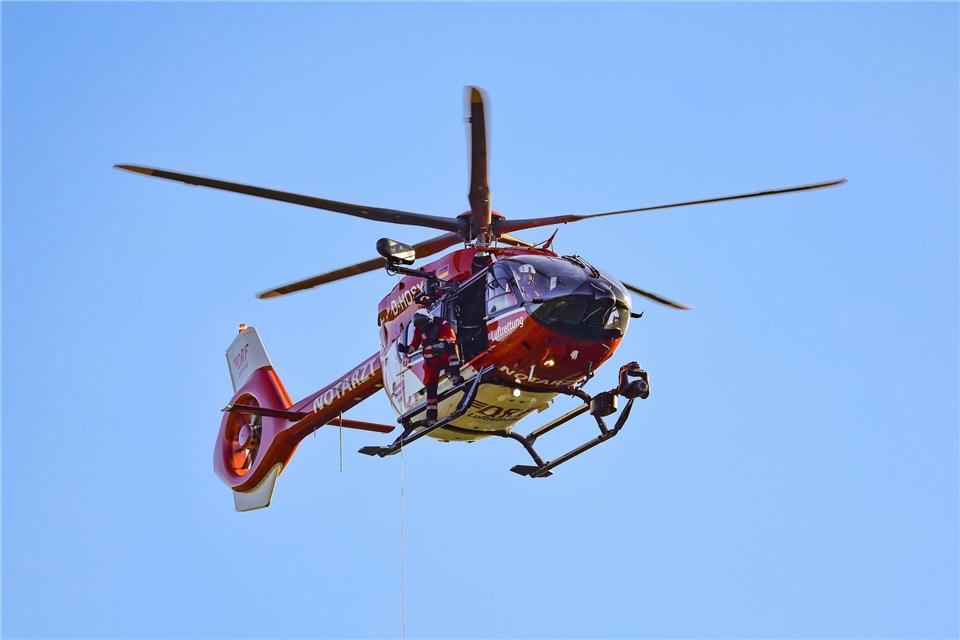 Nach beiden Unfällen waren Rettungshubschrauber im Einsatz. (Symbolbild)Christoph Reichwein/dpa
