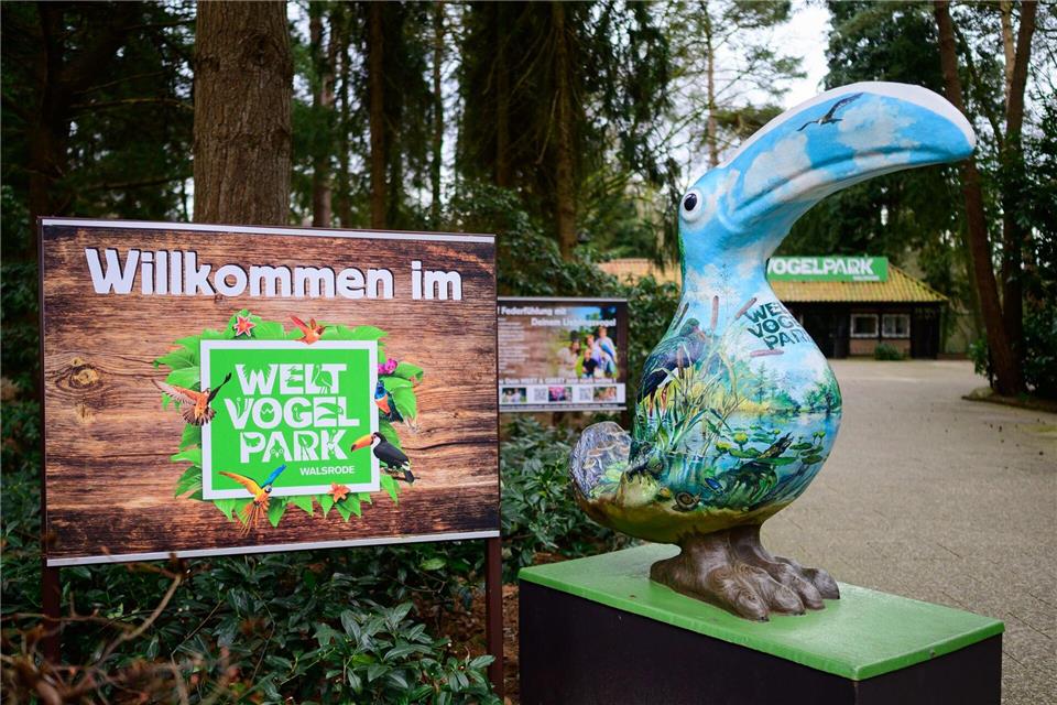 Nach dem Ausbruch der Geflügelpest bleibt der Vogelpark Walsrode vorübergehend geschlossen. (Archiv) Philipp Schulze/dpa