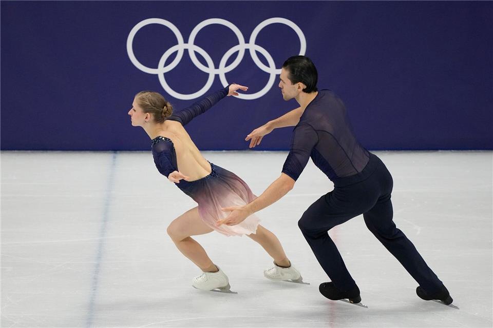 Nach dem Kurzprogramm hatten die deutschen Meister noch geführt.Natacha Pisarenko/AP/dpa