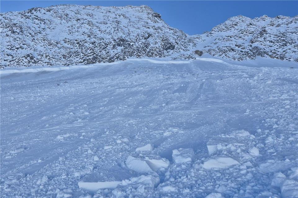 Nach dem Lawinenabgang waren insgesamt acht Menschen gerettet worden, darunter fünf Deutsche. (Archivbild)Unbekannt/BERGRETTUNG NEUSTIFT/APA/dpa