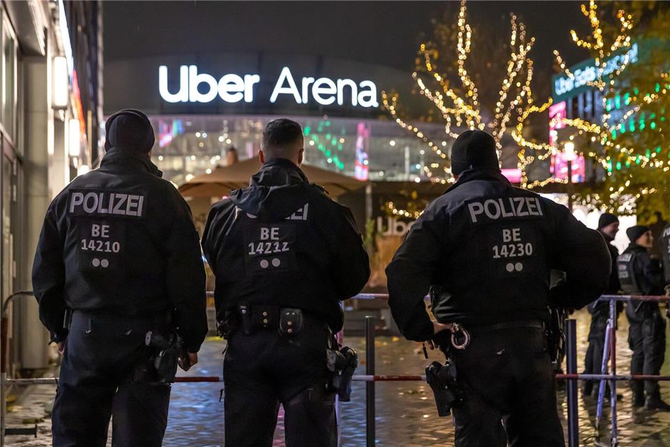 Nach dem Maccabi-Spiel der Basketballer bei Alba Berlin zog die Polizei eine positive Bilanz. (Archivbild)Andreas Gora/dpa