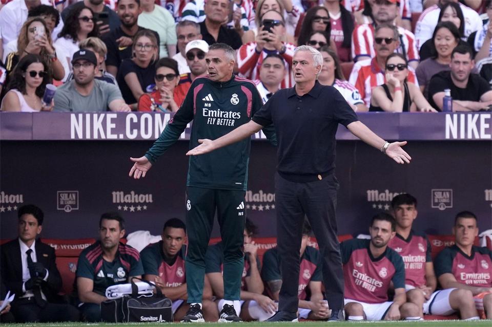 Nach dem Spiel gegen Atlético Madrid hatte Real-Trainer José Mourinho seinen großen Auftritt.Bernat Armangue/AP/dpa