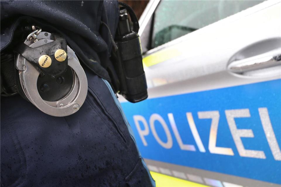 Nach dem Tod eines Mannes in Hannover ermitteln die Behörden nun wegen Todschlags gegen einen 28-Jährigen. (Symbolbild)Karl-Josef Hildenbrand/dpa